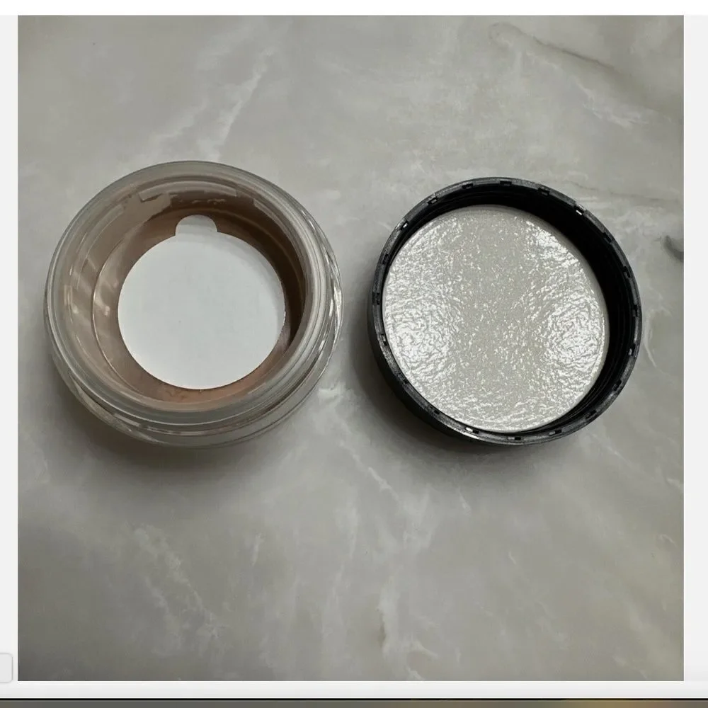 NEW I.D. Mineral Veil Tinted Mineral Veil Powder Bare Essentials .06oz SEALED